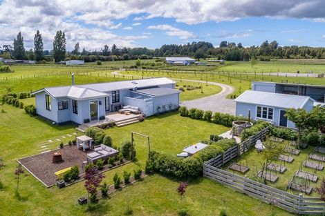 Photo of property in 32 Otawa Drive, West Taratahi, Masterton, 5887