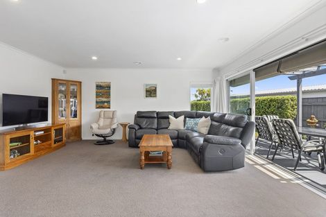 Photo of property in 30 Sumner Terrace, Aotea, Porirua, 5024
