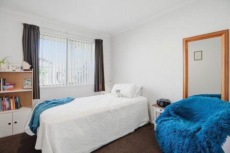 Photo of property in 5 Lance Way, Papamoa, 3118