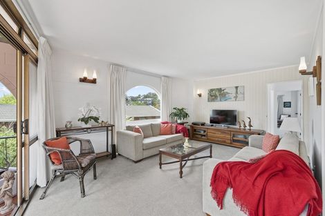 Photo of property in 2/59 Maxwelton Drive, Mairangi Bay, Auckland, 0630