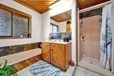 Photo of property in 24 Kahikatea Street, Inglewood, 4330