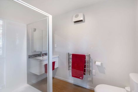 Photo of property in 79 Dunns Avenue, The Pines Beach, 7630