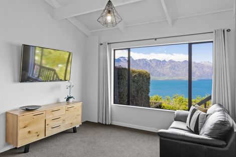 Photo of property in 39a Greenstone Place, Fernhill, Queenstown, 9300