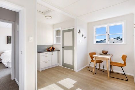 Photo of property in 120 Middleton Road, Corstorphine, Dunedin, 9012