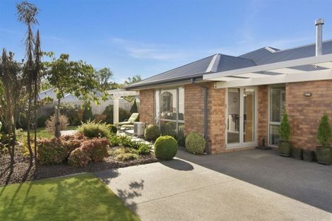 Photo of property in 32 Mokihi Gardens, Hillmorton, Christchurch, 8024