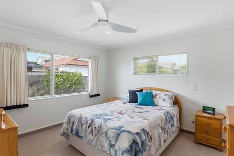 Photo of property in 68 Cedar Drive, Paraparaumu Beach, Paraparaumu, 5032