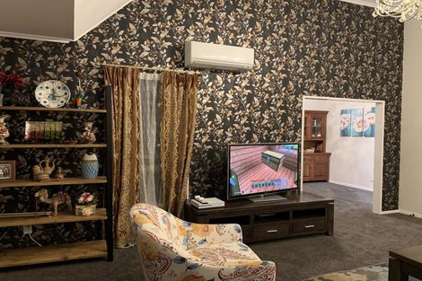 Photo of property in 27 Paddington Grove, Karori, Wellington, 6012