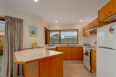 Photo of property in 10 Seville Court, Terrace End, Palmerston North, 4410