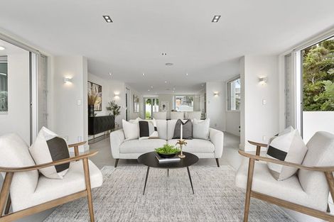 Photo of property in 11a Bournemouth Terrace, Murrays Bay, Auckland, 0630