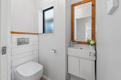 Photo of property in 3/26 Inverness Road, Browns Bay, Auckland, 0630