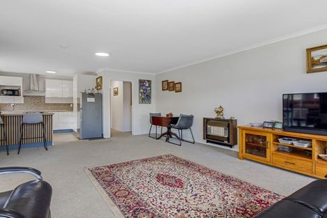 Photo of property in 8b Alexander Place, Otaki, 5512