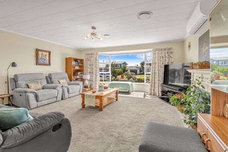 Photo of property in 34 Herbert Avenue, Cloverlea, Palmerston North, 4412