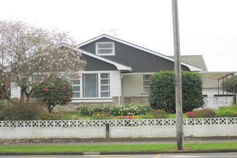 Photo of property in 345 Oxford Street, Levin, 5510