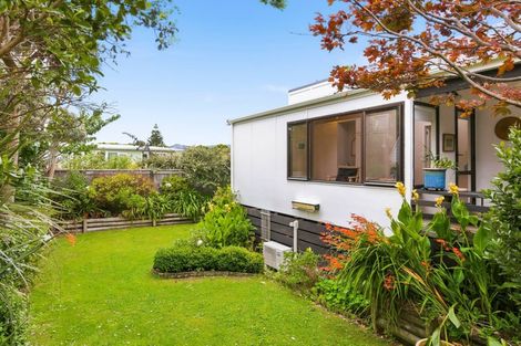 Photo of property in 102 Manly Street, Paraparaumu Beach, Paraparaumu, 5032