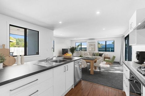 Photo of property in 32a Philip Street, Carterton, 5713