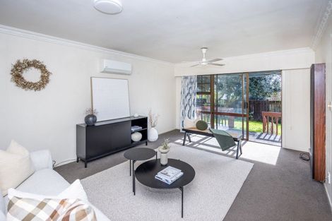 Photo of property in 14 Wilfred Street, St Andrews, Hamilton, 3200