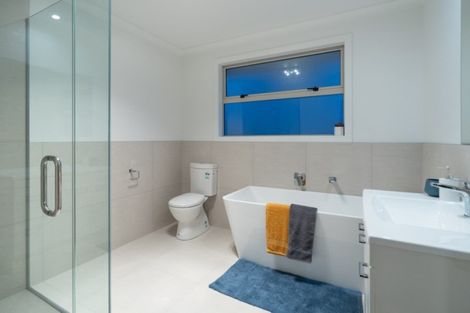 Photo of property in 7 Caterer Lane, Paraparaumu, 5032