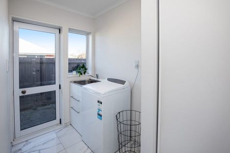 Photo of property in 33 Kirsten Place, Parklands, Christchurch, 8083