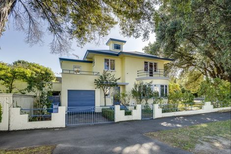 Photo of property in 2 Carnell Street, Napier South, Napier, 4110