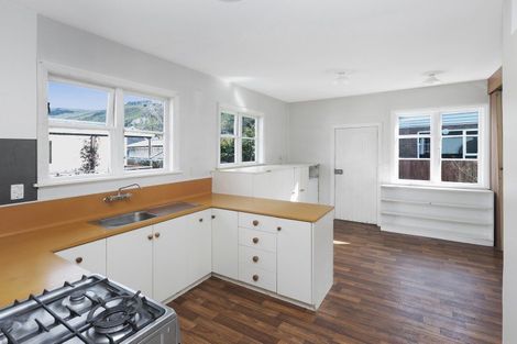 Photo of property in 42 Colenso Street, Sumner, Christchurch, 8081