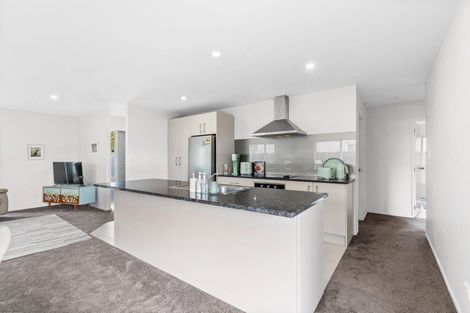 Photo of property in 106 Popokatea Drive, Takanini, 2112