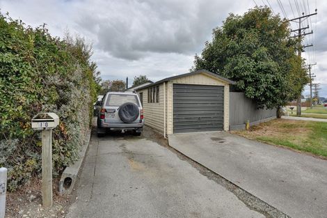 Photo of property in 10 Charlton Road, Gore, 9710