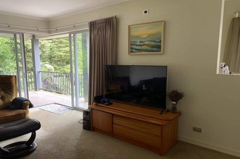 Photo of property in 17 Highbury Bypass, Birkenhead, Auckland, 0626