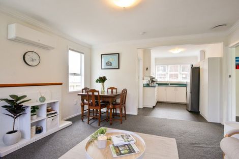 Photo of property in 9 Kowhai Street, Tawa, Wellington, 5028