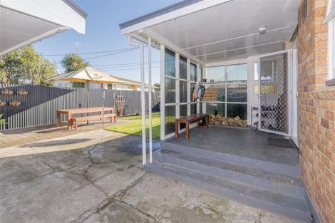 Photo of property in 3 Collingwood Street, Levin, 5510