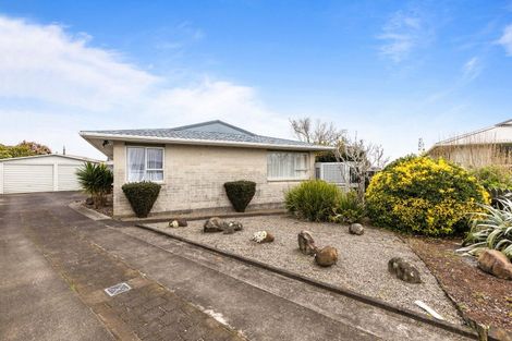 Photo of property in 10 Leon Place, Waitara, 4320