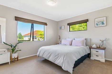 Photo of property in 1/6 Nielsen Place, Massey, Auckland, 0614
