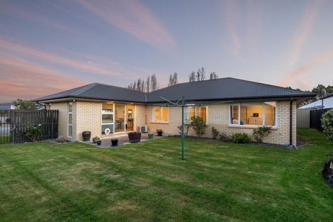 Photo of property in 12 Killarney Avenue, Halswell, Christchurch, 8025