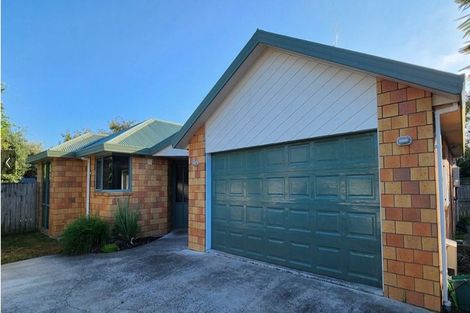 Photo of property in 11 Mckenzie Place, Rototuna North, Hamilton, 3210