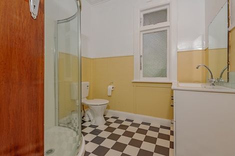 Photo of property in 28 Nikau Street, Takaro, Palmerston North, 4410