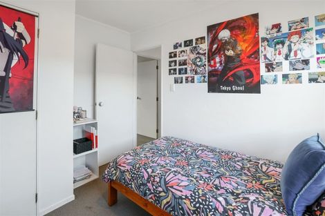 Photo of property in 2/69a Godley Road, Green Bay, Auckland, 0604