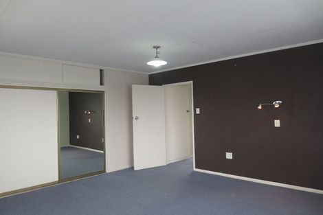 Photo of property in 60 Beazley Avenue, Paparangi, Wellington, 6037