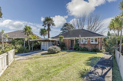 Photo of property in 24 Philomel Crescent, Bayswater, Auckland, 0622