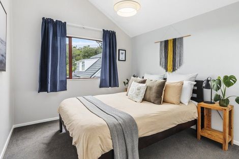 Photo of property in 26a Black Rock Road, Newlands, Wellington, 6037