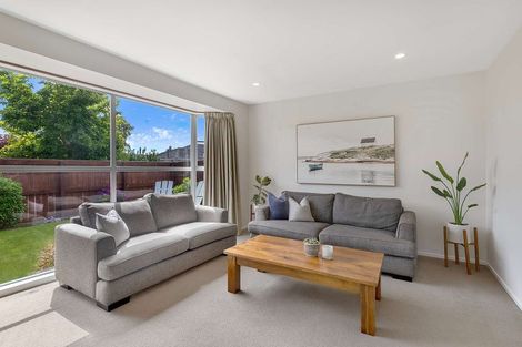 Photo of property in 2/3 Sawtell Place, Northcote, Christchurch, 8052