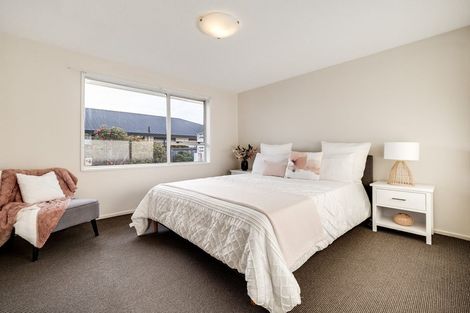 Photo of property in 1/125 Prestons Road, Redwood, Christchurch, 8051