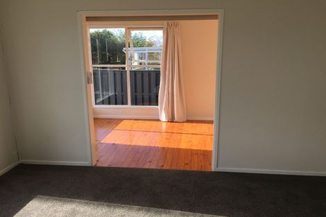 Photo of property in 44 Gossamer Drive, Pakuranga Heights, Auckland, 2010