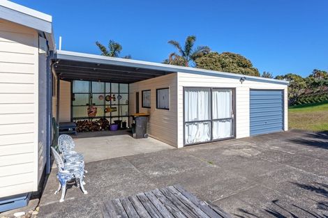 Photo of property in 223 Paku Drive, Tairua, 3508