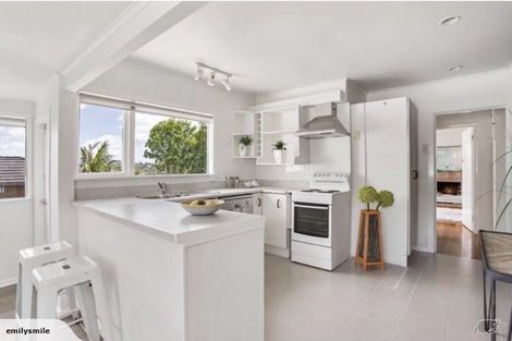 Photo of property in 1/40 Carlisle Road, Browns Bay, Auckland, 0630
