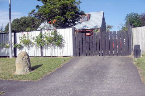 Photo of property in 4 Cedar Drive, Aramoho, Whanganui, 4500