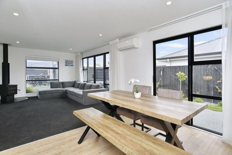 Photo of property in 28 Tara Crescent, Woodend, 7610