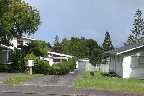 Photo of property in 27 Preston Avenue, Henderson, Auckland, 0610