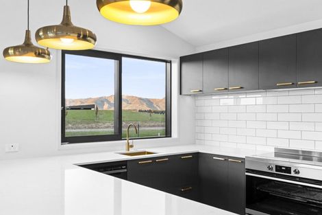 Photo of property in 31 Packer Road, Wanaka, 9382