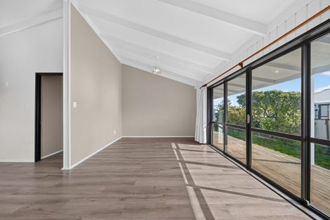 Photo of property in 203 Belvedere Road, Carterton, 5713
