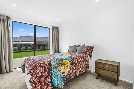 Photo of property in 100 Hoffman Court, Waikiwi, Invercargill, 9810