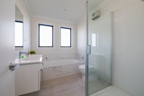 Photo of property in 13 Holmes Hanover Lane, Halswell, Christchurch, 8025